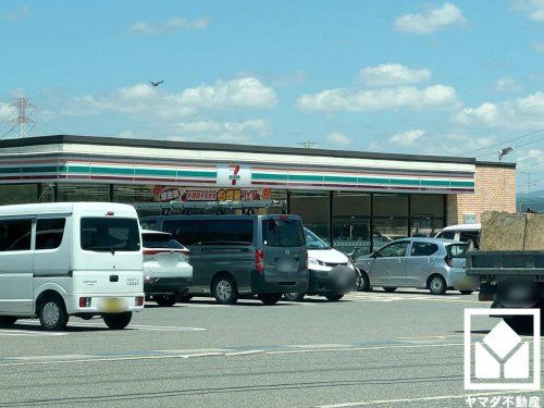 セブンイレブン 京田辺大住店の画像