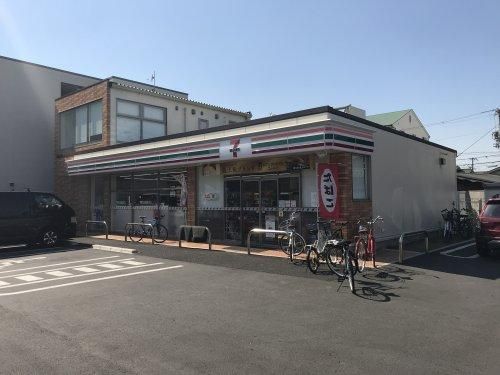 セブンイレブン 大阪山之内1丁目店の画像