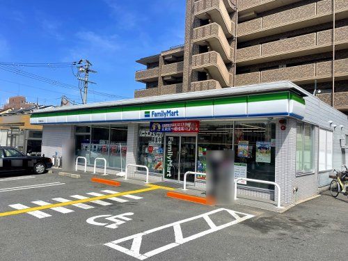 ファミリーマート 伏見醍醐大構店の画像