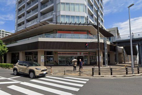 セブンイレブン 横浜長津田駅北口店の画像