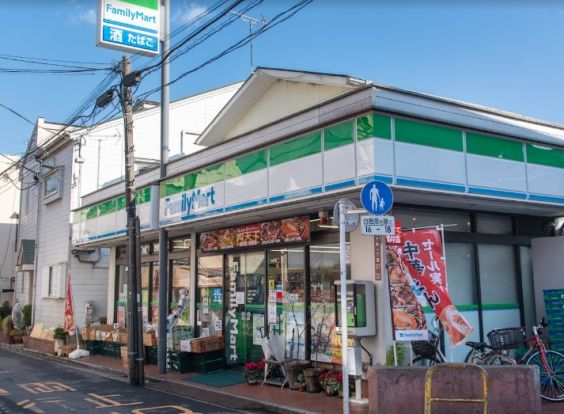 ファミリーマート 方南一丁目店の画像