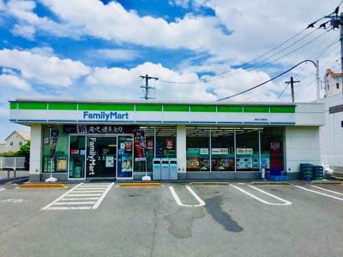 ファミリーマート 高松三条町店の画像