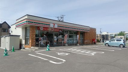 セブンイレブン 札幌川下公園前店の画像