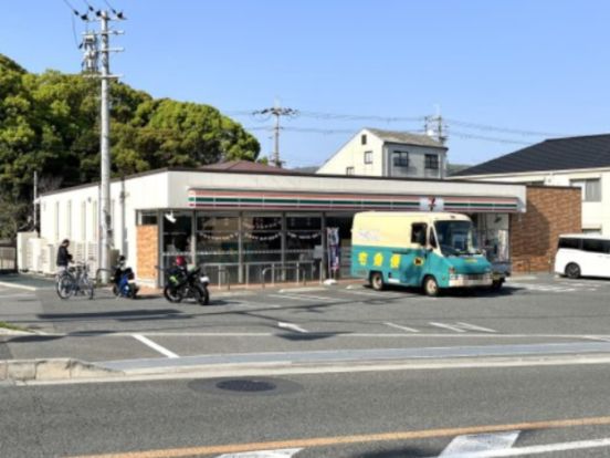 セブンイレブン 藤井寺国府1丁目店の画像