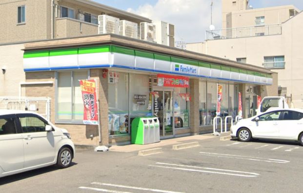 ファミリーマート 熱田野立町店の画像