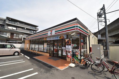 セブンイレブン 多摩和田店の画像