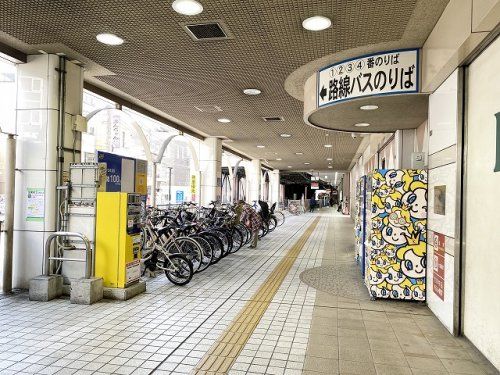 京王八王子駅　西東京バス乗り場の画像