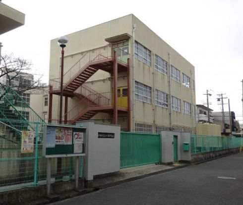 東大阪市立上小阪中学校の画像