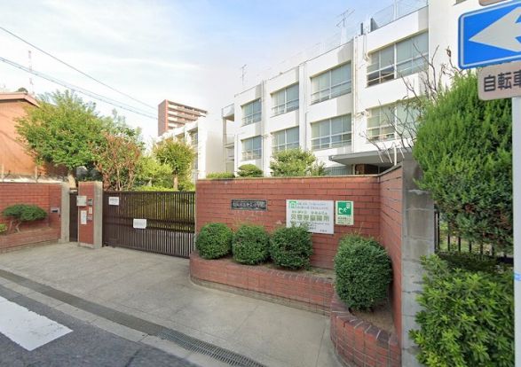 大阪市立十三小学校の画像