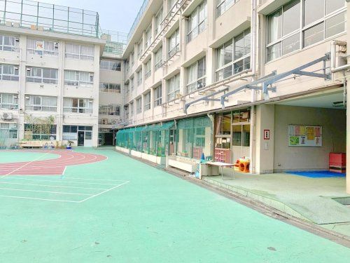 台東区立千束小学校の画像