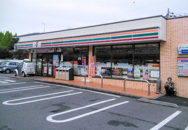 セブンイレブン 川崎千年店の画像