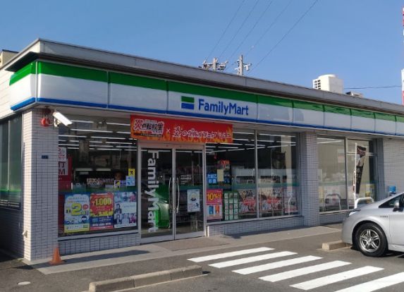 ファミリーマート 四日市茂福店の画像