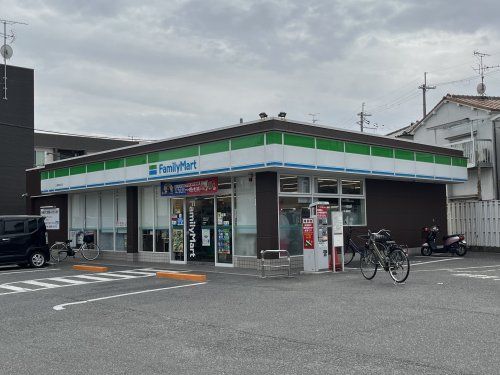 ファミリーマート 八尾南本町店の画像