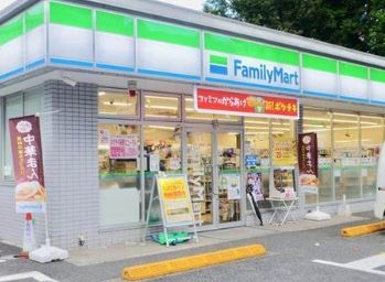 ファミリーマート 都立家政店の画像