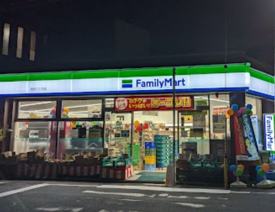 ファミリーマート 池尻三丁目店の画像