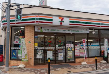 セブンイレブン 練馬小竹町交番前店の画像