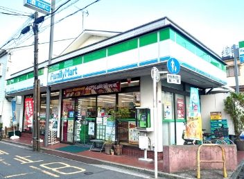 ファミリーマート 方南一丁目店の画像