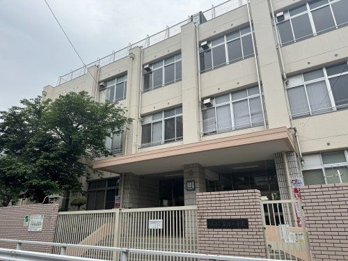 大阪市立市岡小学校の画像