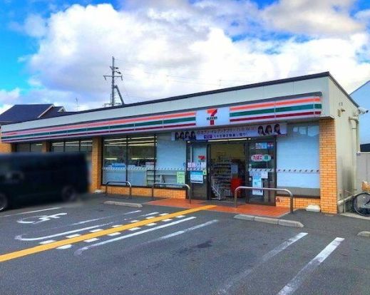 セブンイレブン枚方出口店の画像