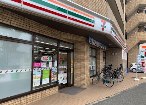 セブンイレブン 練馬春日町6丁目店の画像