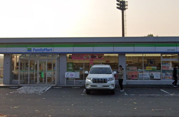 ファミリーマート 岩手大学前店の画像