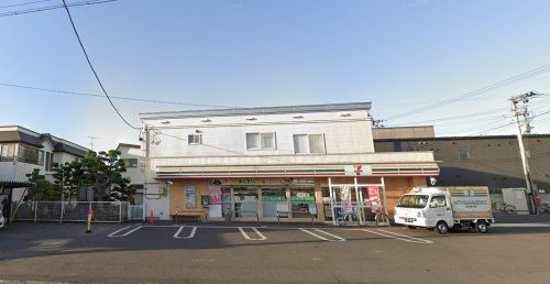 セブンイレブン 弘前西弘前店の画像