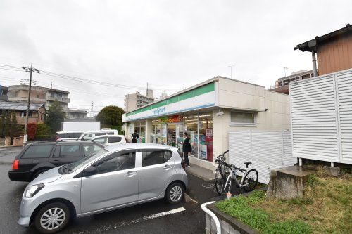 ファミリーマート　八王子堀之内店の画像