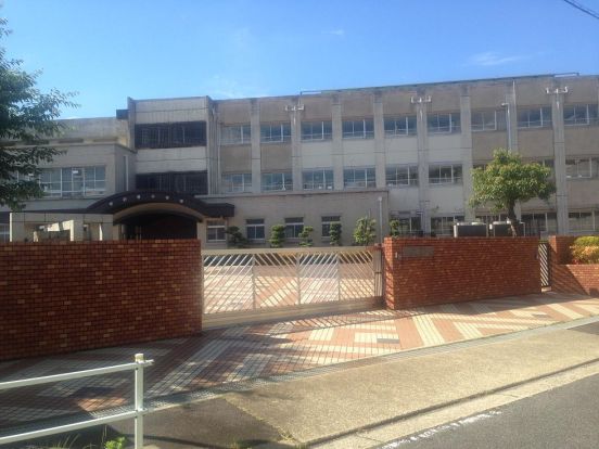 名古屋市立牧の原小学校の画像