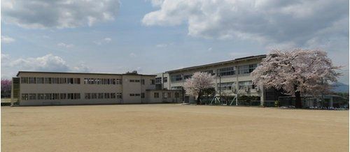 山形市立滝山小学校の画像