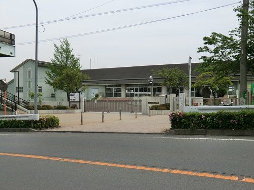 厚木市立上依知小学校の画像