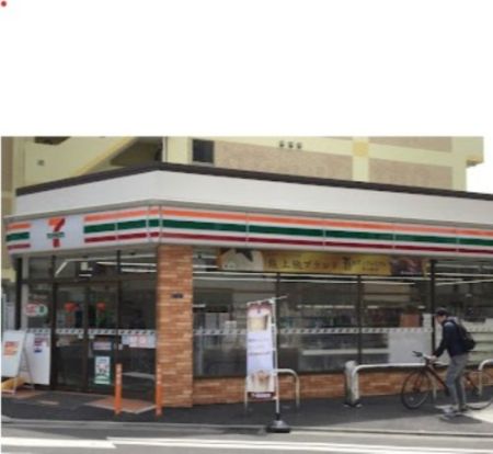 セブンイレブン 川崎貝塚2丁目店の画像