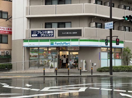 ファミリーマート 福島二丁目店の画像