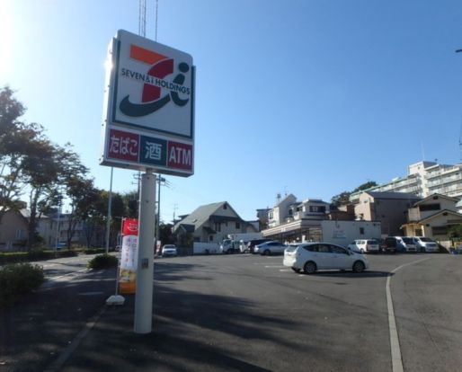 セブンイレブン 川崎平4丁目店の画像