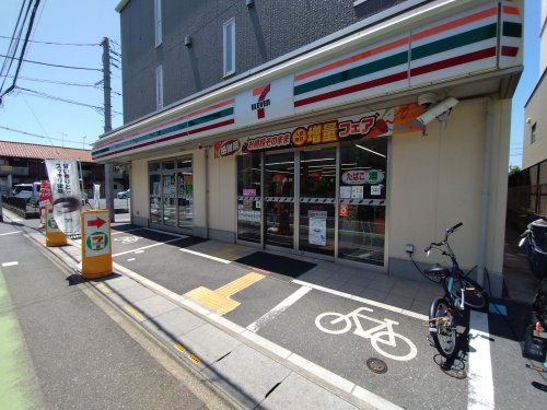 セブンイレブン草加谷塚１丁目店の画像