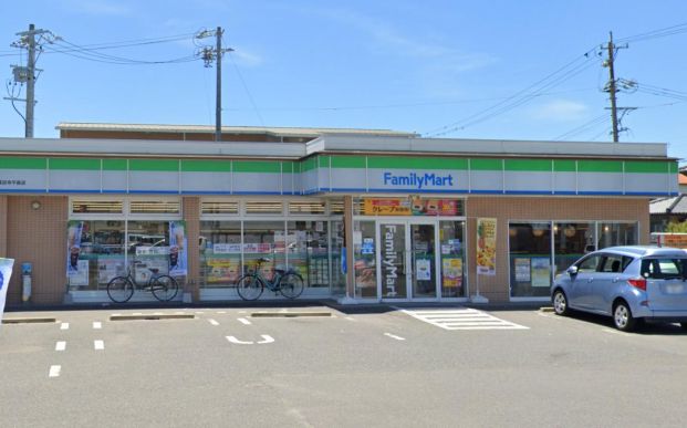 ファミリーマート 甚目寺平島店の画像
