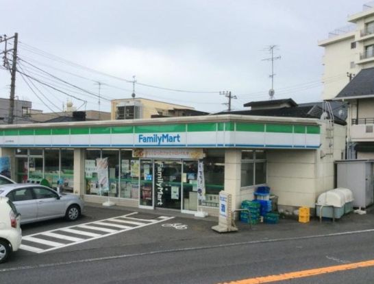 ファミリーマート 上丸子天神町店の画像