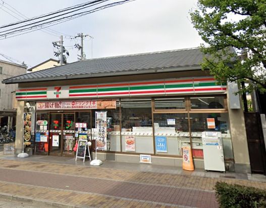 セブンイレブン 西院駅北店の画像