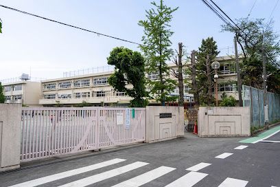 調布市立富士見台小学校の画像