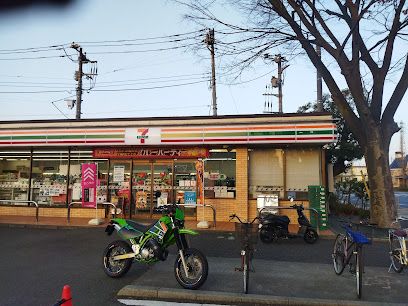 セブンイレブン 泉塚店の画像