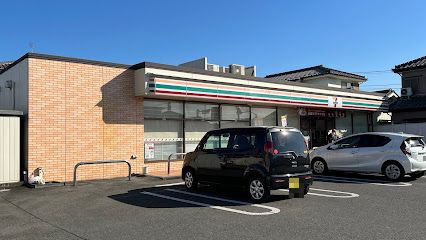 セブンイレブン 福生志茂店の画像