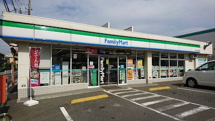 ファミリーマート 清瀬小金井街道店の画像