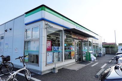 ファミリーマート 入間木蓮寺店の画像