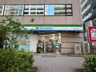 ファミリーマート 新宿十二社店の画像