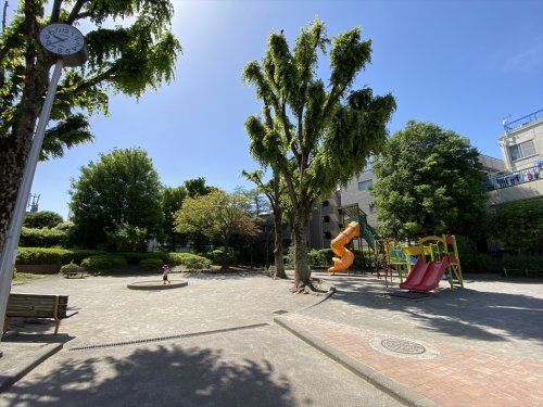 豊島区立西巣鴨公園の画像