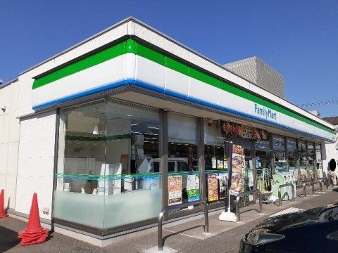 ファミリーマート 福山新浜町店の画像