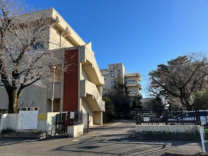 武蔵村山市立雷塚小学校の画像