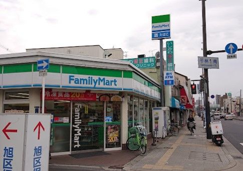 ファミリーマートスバル森小路店の画像