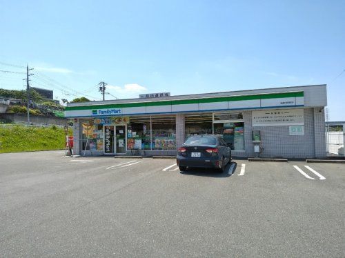 ファミリーマート 柏原円明町店の画像