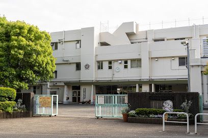 調布市立国領小学校の画像