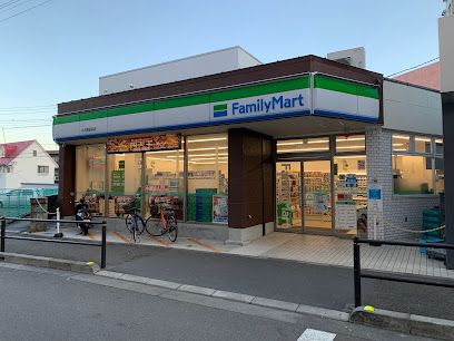 ファミリーマート 中河原駅前店の画像